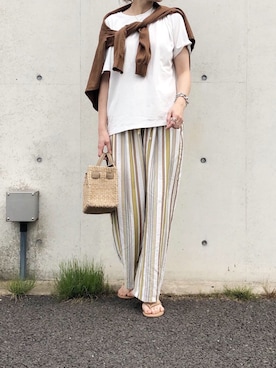 「ストライプパンツ」｜「アイテム（ビーチサンダル）」を使った、mikiteeさん（レディース・166cm）の夏コーディネート