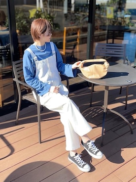 「ゆるカジ」｜「アイテム（オールインワン・サロペット）」を使った、mikiteeさん（レディース・166cm）の春コーディネート