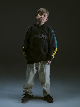 「アイテム（パンツ）」を使った、LEGURUS STANDARDさん（キッズ・135cm）の冬コーディネート