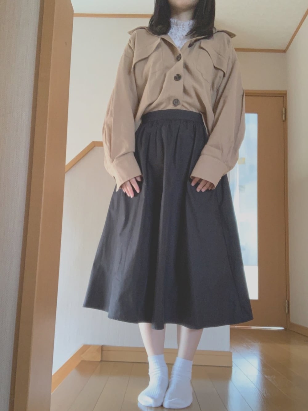 「春コーデ、ゆるコーデ、シャツジャケット、白靴下、低身長、apresjour、GU、converse、おしゃれさんと繋がりたい」｜「tiptopのアイテム（Tシャツ/カットソー、ホワイト系）」を使った、miichanさん（レディース・151cm）の春コーディネートの1枚目の写真