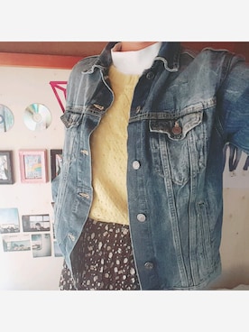 デニムジャケットを使った イエローニット のレディース人気ファッションコーディネート Wear