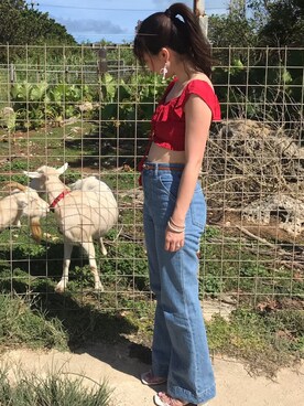 「FOREVER 21（フォーエバー トゥエンティーワン）のアイテム（その他トップス、レッド系）」を使った、まなみんさん（レディース・161cm）の春コーディネート