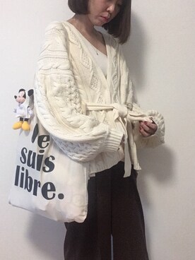 「Chico（チコ）のアイテム（カーディガン/ボレロ、ホワイト系）」を使った、まなみんさん（レディース・161cm）の春コーディネート