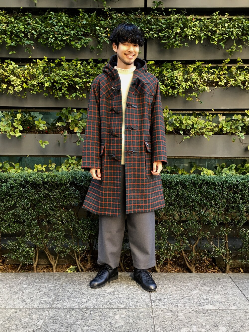 「チェック、ニット、ダッフルコート、ウールパンツ、Bshop、orcival、ビショップ、Le Tricoteur」｜「ORCIVALの【ORCIVAL】ロングダッフルコート NGL MEN（ダッフルコート、その他）」を使った、imutaさん（メンズ・178cm）の秋コーディネートの1枚目の写真