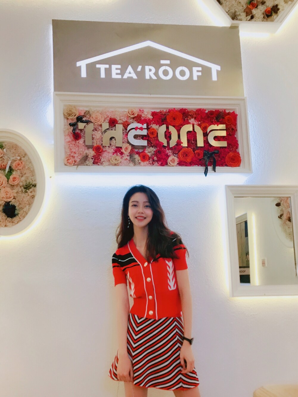 「afternoon tea」｜「e11のアイテム（その他、レッド系）」を使った、Keroro樂樂如さん（レディース・173cm）の夏コーディネートの1枚目の写真