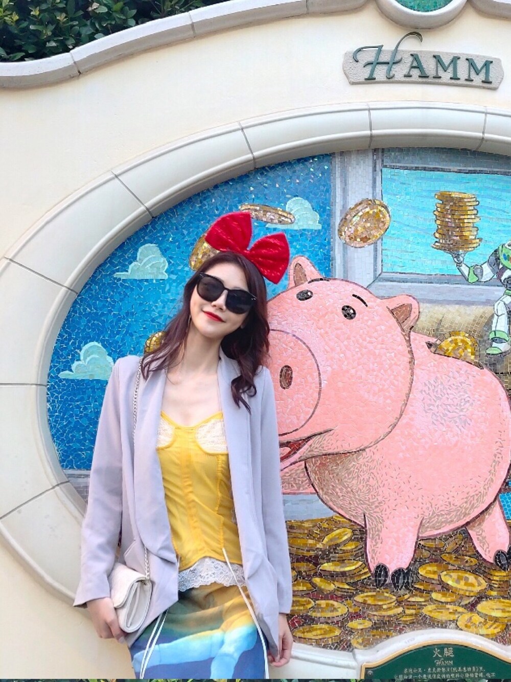 「秋のコーデ、连衣裙、ootd」｜「gentle monsterのアイテム（メガネ、ブラック系）」を使った、Keroro樂樂如さん（レディース・173cm）の秋コーディネートの1枚目の写真