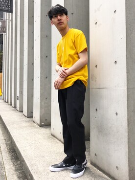 「ロゴ」｜「アイテム（スリッポン）」を使った、な〜ささん（メンズ・170cm）の春コーディネート
