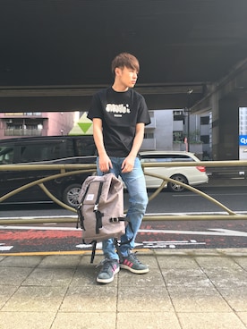 「アイテム（バックパック/リュック、グレー系）」を使った、RiNcさん（メンズ・180cm）の夏コーディネート