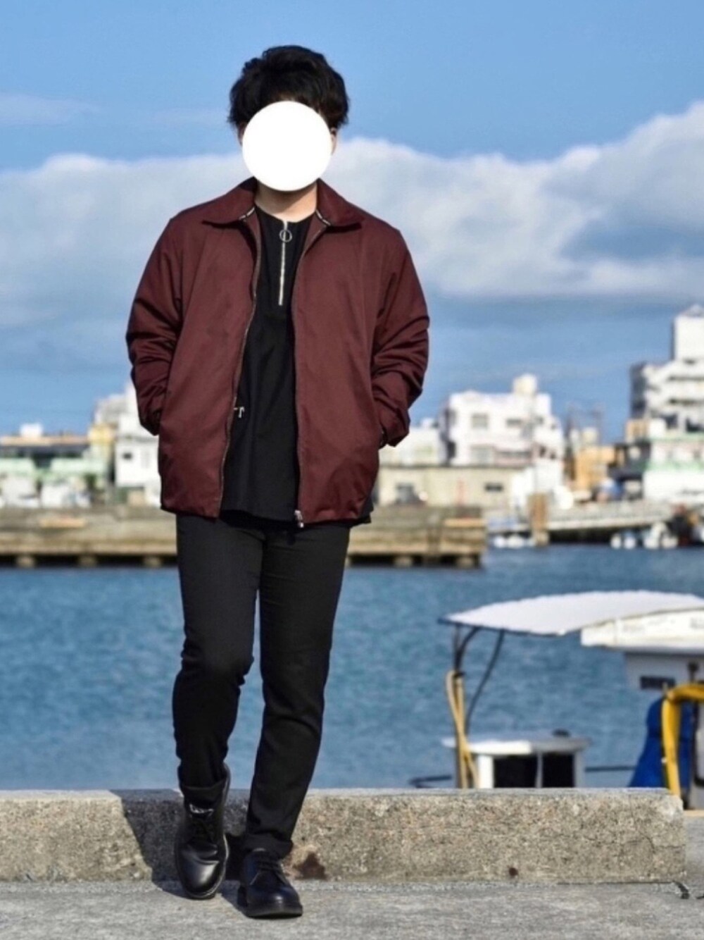 「LANVIN、STUDIOUS、ナイロンジャケット、レッド、ハーフジップ、リングジップ、スラックス、ロールアップ、革靴、低身長」｜「LANVIN SPORTのLANVIN SPORT  ナイロンジャケット（ナイロンジャケット、レッド系）」を使った、JUKIYA.さん（メンズ・162cm）の春コーディネートの1枚目の写真