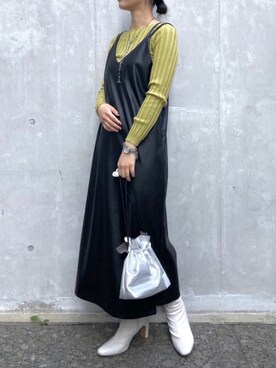 「レザーワンピース」｜「アイテム（アクセサリー）」を使った、みーやんさん（レディース・155cm）の冬コーディネート