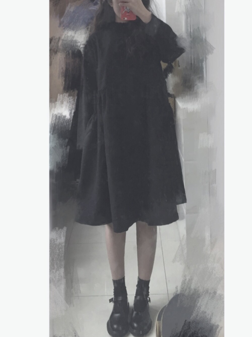 「littlenapのアイテム（ワンピース、ブラック系）」を使った、滋酸さん（レディース・168cm）の秋コーディネートの1枚目の写真
