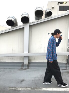 「THEE（シー）のアイテム（スラックス）」を使った、ＫＯＪＩＲＯさん（メンズ・170cm）の秋コーディネート