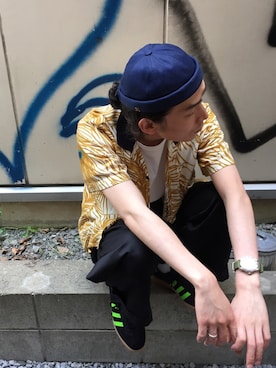「THEE（シー）のアイテム（スラックス）」を使った、ＫＯＪＩＲＯさん（メンズ・170cm）の春コーディネート