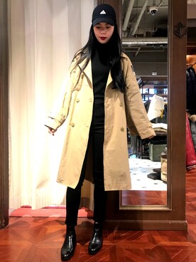 「AVIREX（アヴィレックス）のアイテム（トレンチコート）」を使った、Hana Chuさん（レディース・168cm）の冬コーディネート