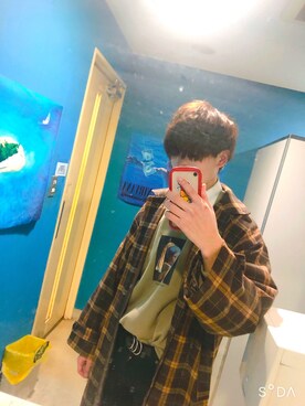 「いいね返し」｜「アイテム（ステンカラーコート）」を使った、パプリカさん（メンズ・177cm）の冬コーディネート