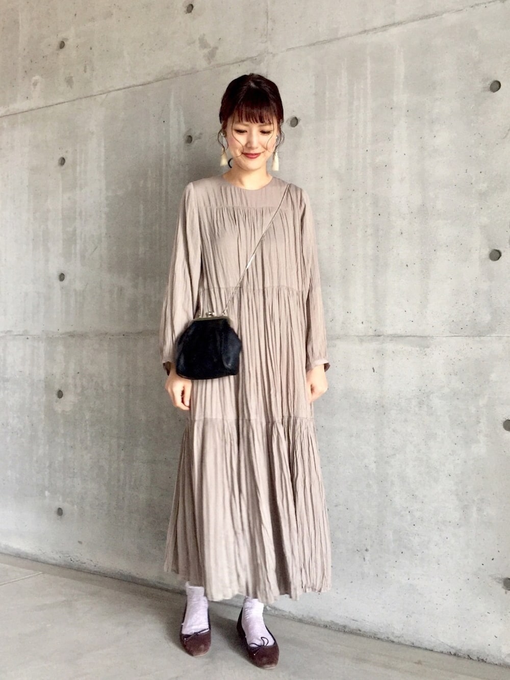 URBAN RESEARCH（アーバンリサーチ）の「ランダムプリーツティアード 