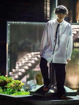 「TAKAHIROMIYASHITATheSoloIst.（タカヒロミヤシタザソロイスト）のアイテム（スラックス）」を使った、Tさん（メンズ・169cm）の夏コーディネート