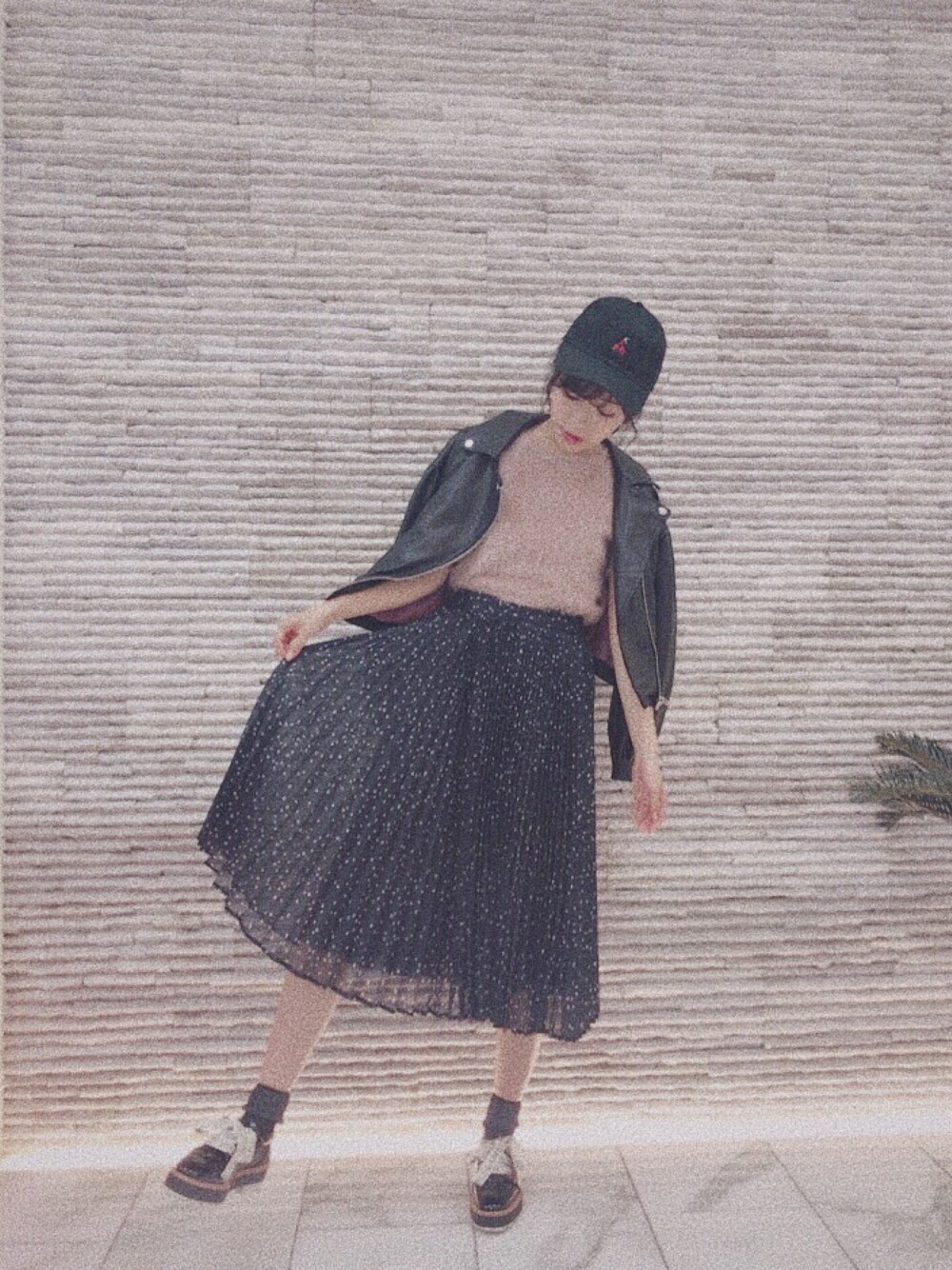 「秋のコーデ、大人カジュアル、カジュアル、秋冬、シンプル、ラクチンコーデ、ZARA、プチプラ」｜「ZARAのアイテム（ニット/セーター、ピンク系）」を使った、前田希美さん（レディース・158cm）の秋コーディネートの1枚目の写真