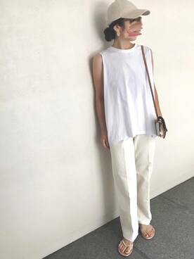 「ホワイトデニム」｜「アイテム（ビーチサンダル）」を使った、micocoさん（レディース・158cm）の夏コーディネート
