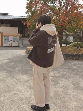 「shiki tokyo（シキトウキョウ）のアイテム（パーカー）」を使った、yu_さん（メンズ・176cm）の冬コーディネート