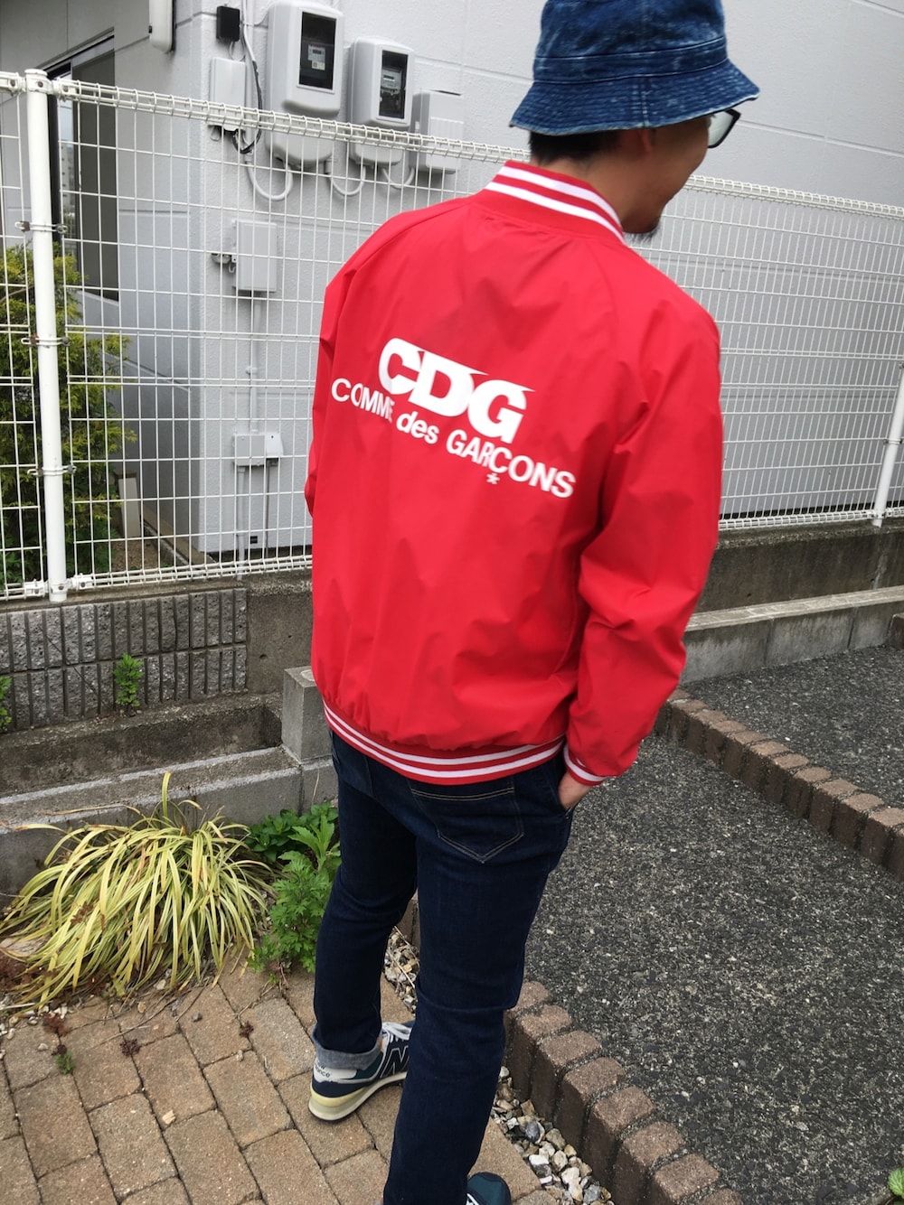 COMME des GARCONSのナイロンジャケット（レッド系）を使った人気