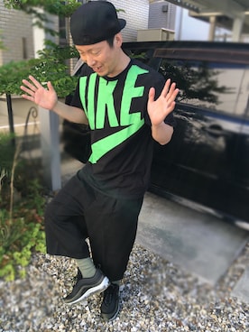 「アイテム（スラックス）」を使った、垂金権造さん（メンズ・171cm・30代）の春コーディネート