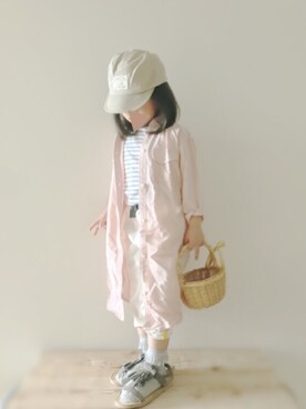 「くすみピンク」｜「アイテム（シャツワンピース）」を使った、mariさん（キッズ・100cm）の春コーディネート