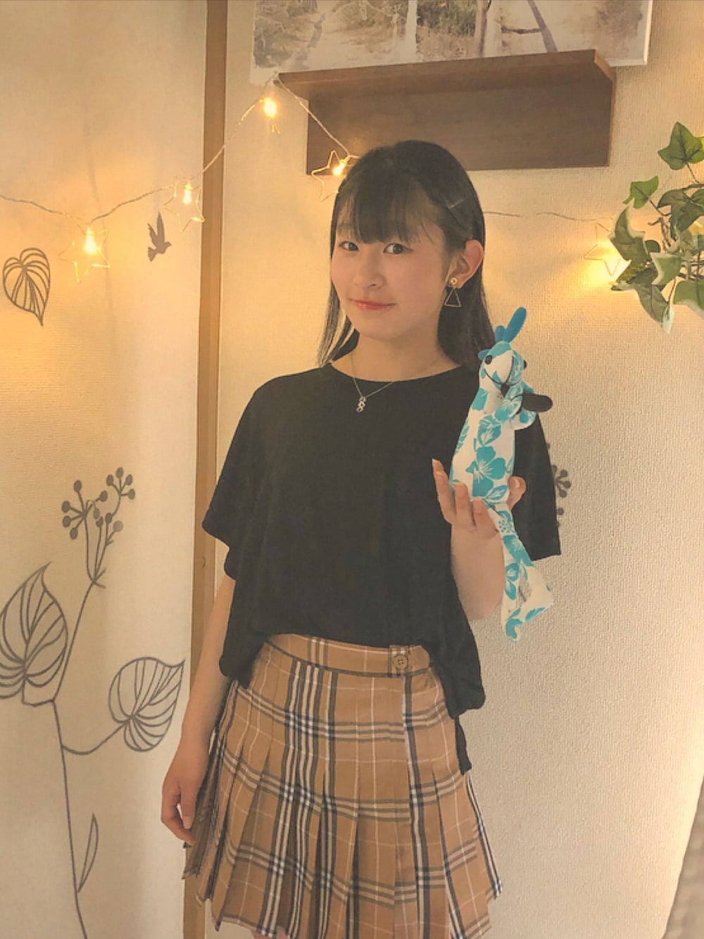 「おんなのこ」｜「WEGOのチェック柄で、中高生が似合いそうなスカートです!!（スカート、ブラウン系）」を使った、Anri🐰さん（レディース・148cm）の春コーディネートの1枚目の写真