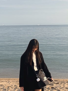 「海」｜「アイテム（チェスターコート）」を使った、碧海さん（レディース・165cm）の秋コーディネート