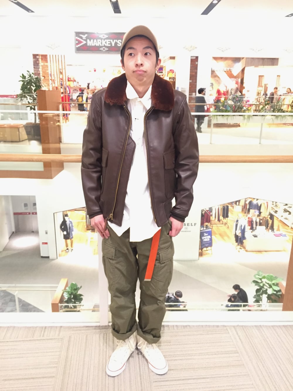 G-1 MIL-J-7823D / レザージャケット / AVIREX / アヴィレックスを使っ