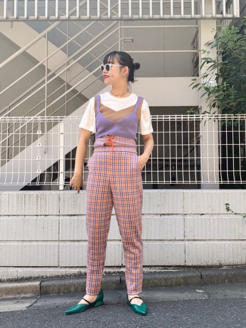 「夏、休日スタイル、ラクチンコーデ、ゆるコーデ、ootd、ラフ、Tシャツ、レイヤードスタイル、ニット、ビスチェ」｜「TANのアイテム（ニット/セーター、パープル系）」を使った、Ⓜ︎ａｙｕさん（レディース・166cm）の夏コーディネートの1枚目の写真
