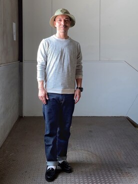 「VISVIM（ビズビム）のアイテム（デニムパンツ）」を使った、初珠さん（メンズ・167cm）の秋コーディネート