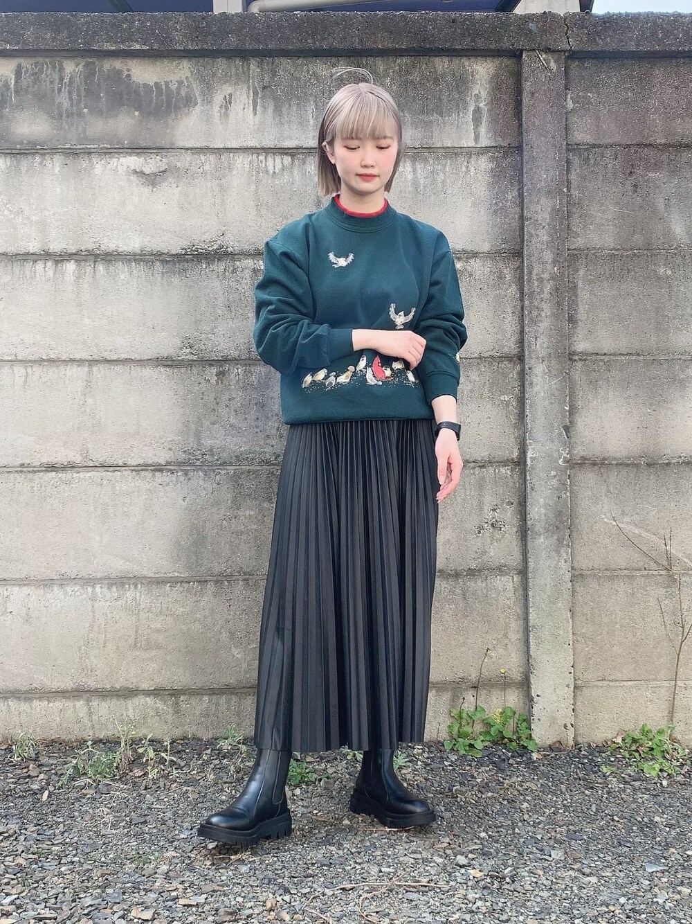 「春、きれいめカジュアル、休日スタイル、古着、古着MIX、高身長女子」｜「WEGOのWEGO/サイドゴアブーツ（ブーツ、ブラック系）」を使った、manaさん（レディース・165cm）の春コーディネートの1枚目の写真