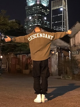 「CONVERSE TOKYO（コンバーストウキョウ）のアイテム（シューズ）」を使った、Guan-呈さん（メンズ・180cm）の秋コーディネート