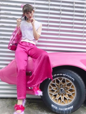「アイテム（ピアス（片耳用）、パープル系）」を使った、emさん（レディース・163cm）の秋コーディネート