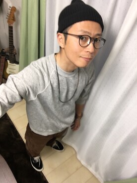 「EYEVAN 7285（アイヴァン7285）のアイテム（メガネ、ブラック系）」を使った、ミツヒロさん（メンズ・170cm）の春コーディネート