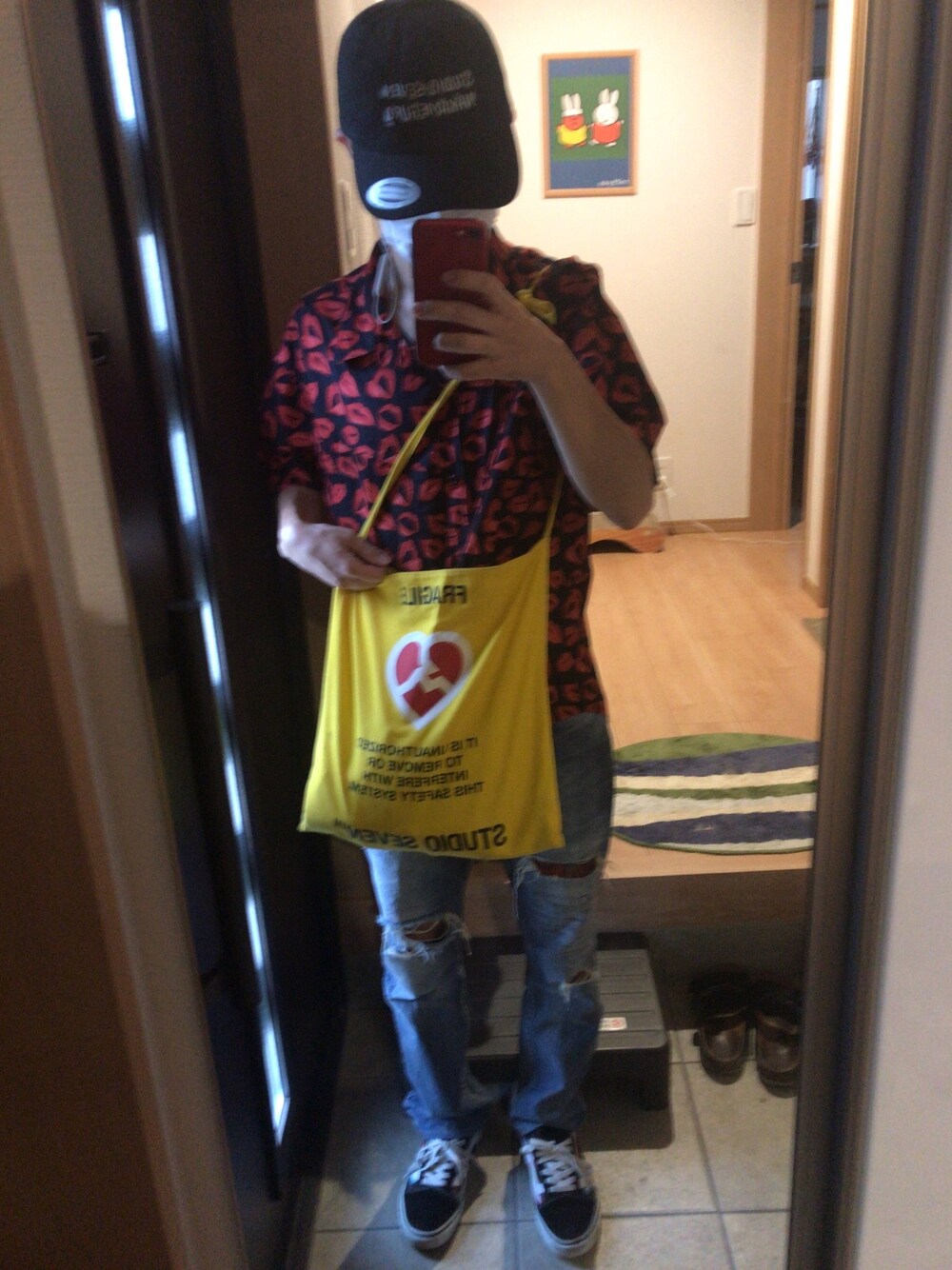 「STUDIO SEVENのアイテム（バッグ、イエロー系）」を使った、マージさん（メンズ・165cm）の秋コーディネートの1枚目の写真