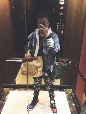 「sneakers」｜「アイテム（ブルゾン）」を使った、Wendesonさん（メンズ・168cm）の春コーディネート