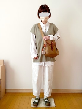 「アイテム（バレエシューズ、グリーン系）」を使った、とっちさん（レディース・160cm）の春コーディネート