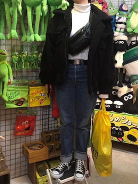 「CONVERSE（コンバース）のconverse コンバース ALL STAR HI オールスター ハイ 3206 BLACK(US)（スニーカー）」を使った、花マルこさん（レディース・168cm・10代）の冬コーディネート