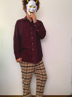 「古着のアイテム（シャツ/ブラウス、レッド系）」を使った、古着の白鬼さん（メンズ・168cm）の春コーディネート