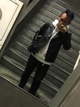 「Saint Laurent（サンローラン）のアイテム（ジャケット/アウター）」を使った、龍さん（メンズ・172cm）の秋コーディネート