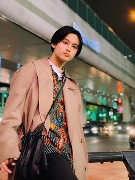 「no brand（ノーブランド）のアイテム（トレンチコート）」を使った、中岡 圭さん（メンズ・168cm）の秋コーディネート