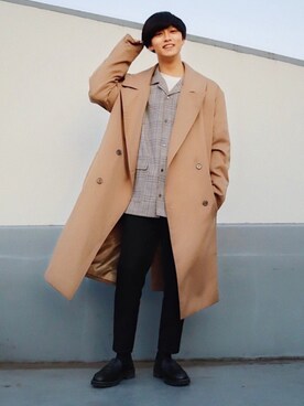 「no brand（ノーブランド）のアイテム（トレンチコート）」を使った、中岡 圭さん（メンズ・168cm）の冬コーディネート