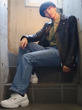 「ITEMS URBANRESEARCH（アイテムズ アーバンリサーチ）のアイテム（ライダースジャケット）」を使った、中岡 圭さん（メンズ・168cm）の春コーディネート