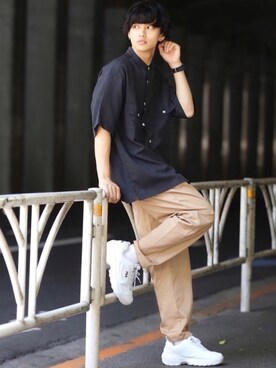 「ラブアンドピース2020」｜「アイテム（チノパンツ）」を使った、中岡 圭さん（メンズ・168cm）の夏コーディネート