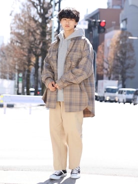 「CONVERSE（コンバース）のCONVERSE コンバース オール スター オックス / ALL STAR OX(BLACK) 32160321（スニーカー）」を使った、中岡 圭さん（メンズ・168cm・20代）の春コーディネート