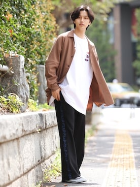 「CONVERSE（コンバース）のCONVERSE コンバース オール スター オックス / ALL STAR OX(BLACK) 32160321（スニーカー）」を使った、中岡 圭さん（メンズ・168cm・20代）の春コーディネート