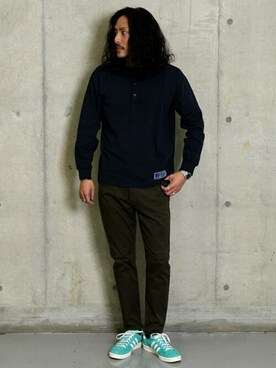 「SHIPS（シップス）の【WEB限定】SHIPS: イージー ストレッチ カラー テーパード スキニー パンツ（その他パンツ）」を使った、鈴木さん（メンズ・171cm）の冬コーディネート