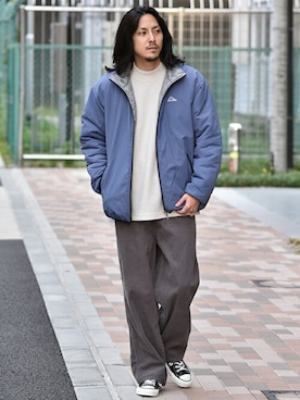 「アイテム（ダウンジャケット/コート、ブルー系）」を使った、鈴木さん（メンズ・171cm）の冬コーディネート